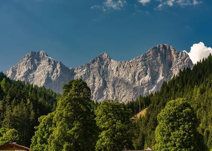 Alpenrose Boutique Gretl *